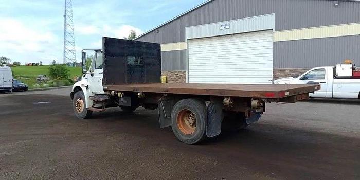 Used INTERNATIONAL DURA STAR DUMP 18 foot flat deck g licence