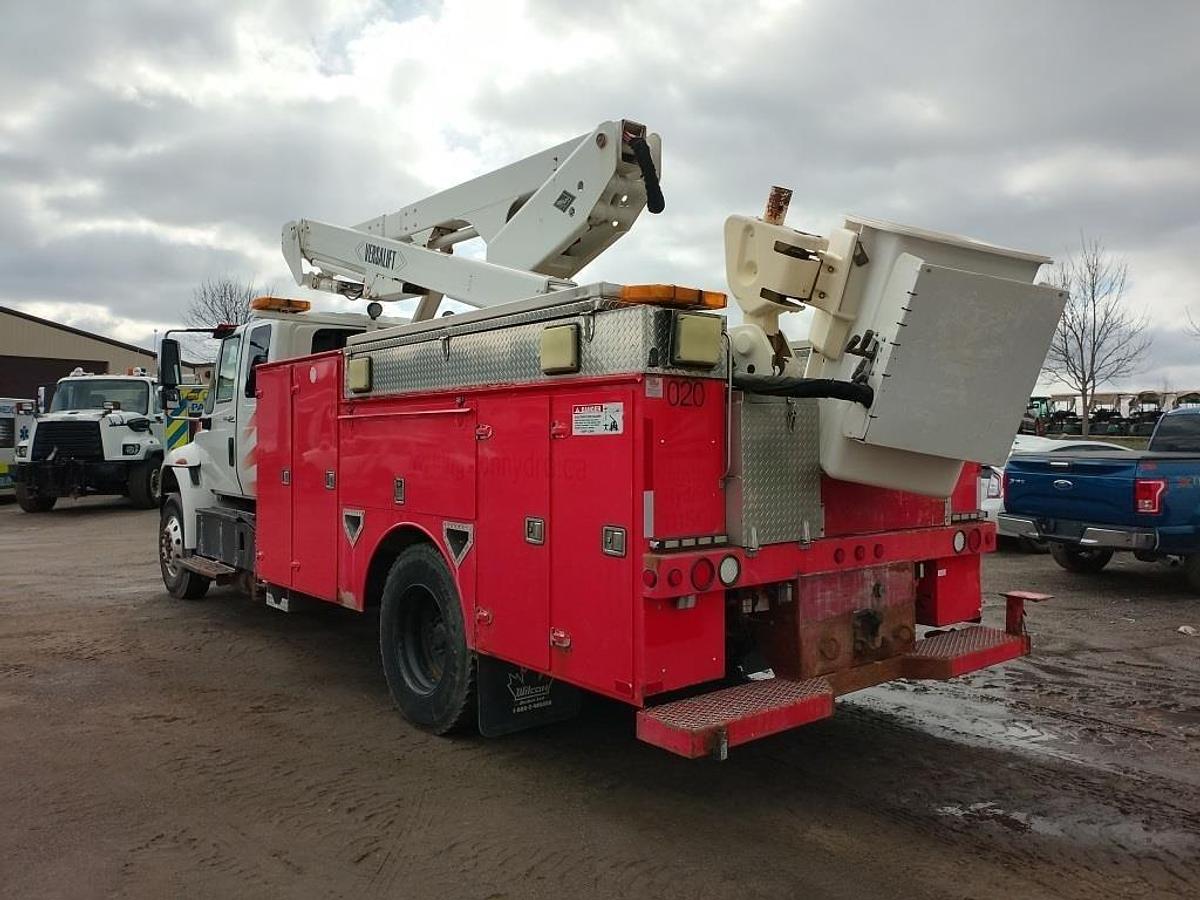 Used 2011 International DuraStar S/A Bucket Truck