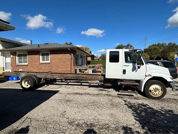 Used 2010 INTERNATIONAL 4300 $11,995 auto/hydraulic brakes 24’ frame