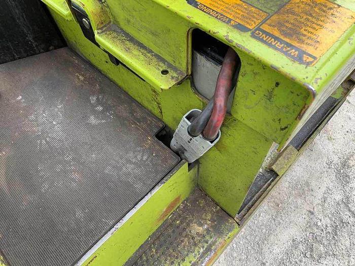 Used 1994 CLARK ECS30 ELECTRIC FORKLIFT everything works only$3500