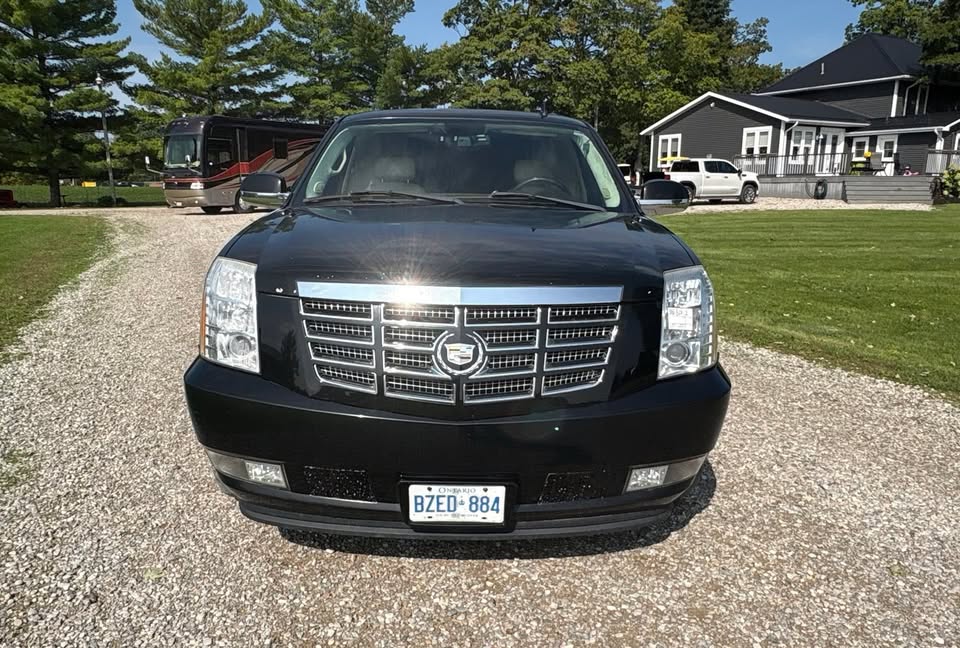 Used 2008 Cadillac Escalade esv limousine