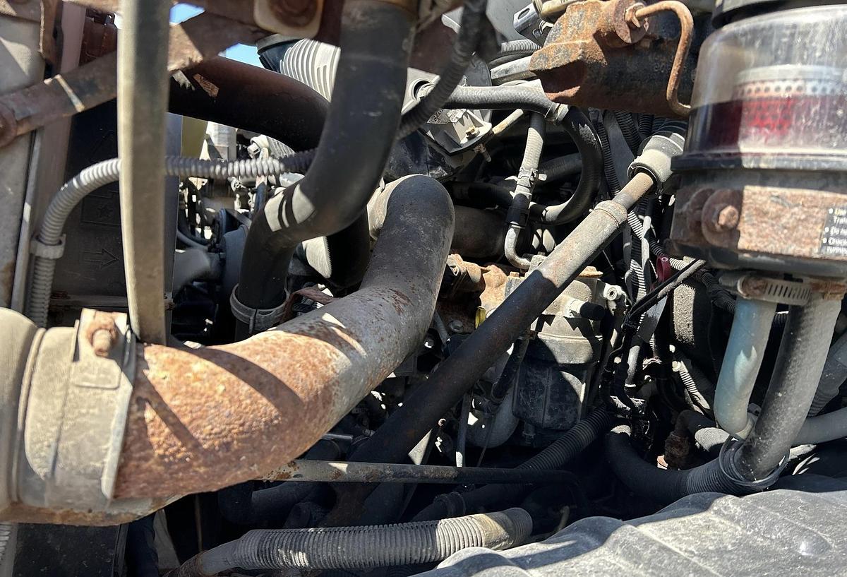 Used 2009 GMC C75 4x2 truck s/a dump truck