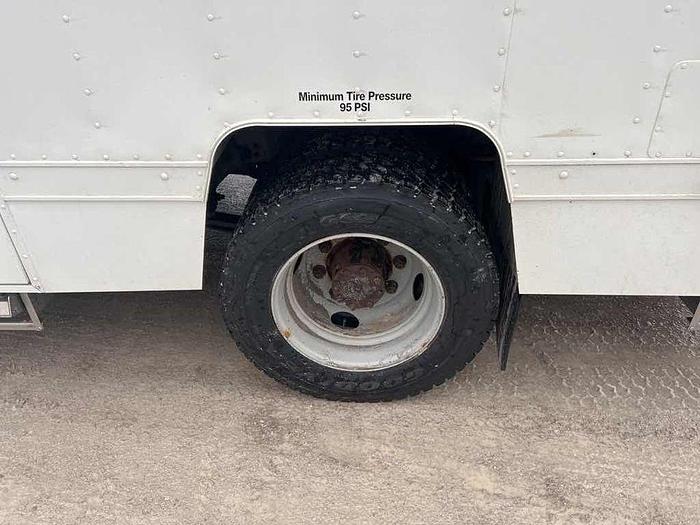 Used 2014 INTERNATIONAL 4300 LP PARTY BUS hydraulic brakes auto,