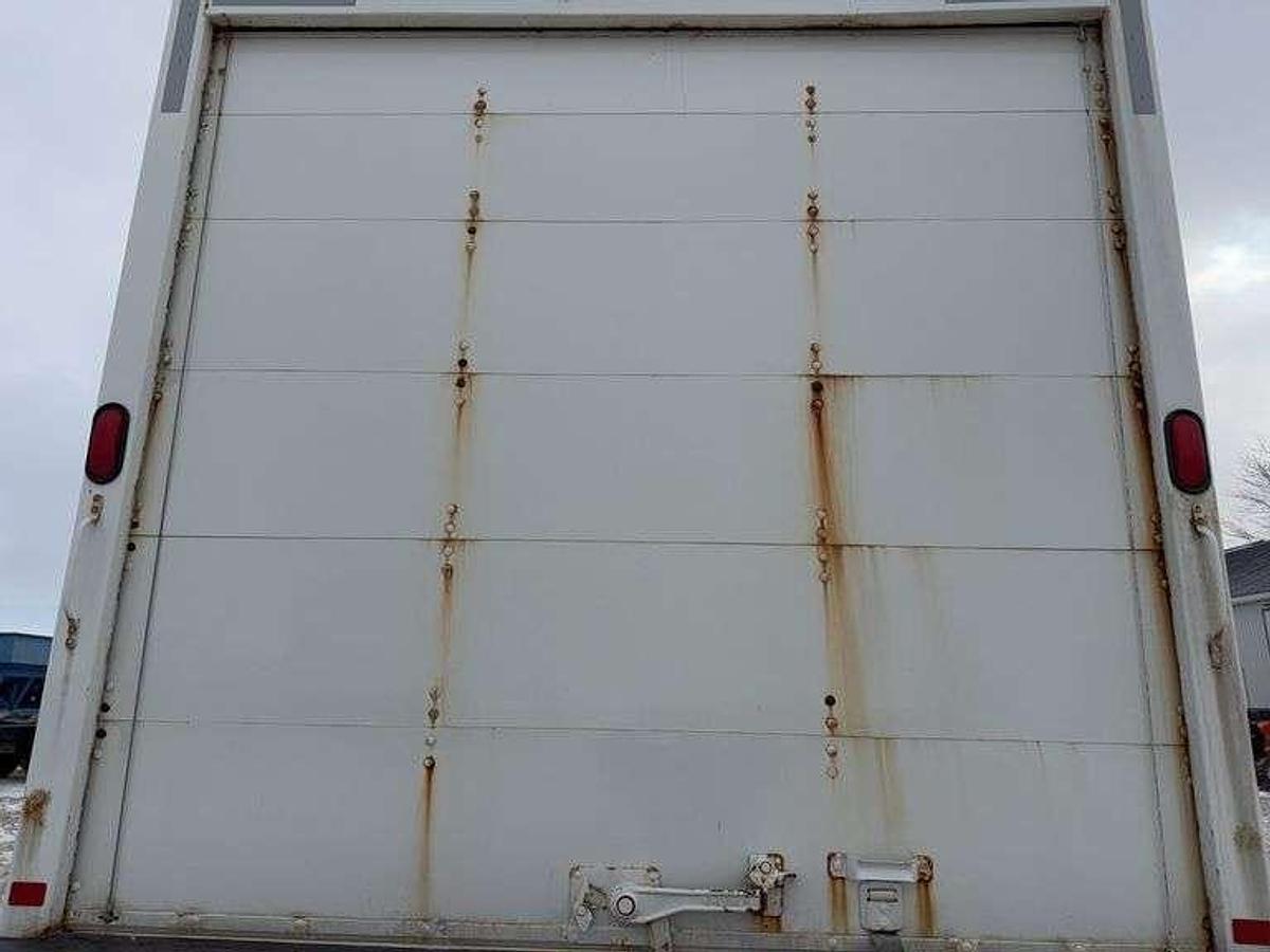 Used 2010 HINO 185 LIMITED 18' STRAIGHT TRUCK