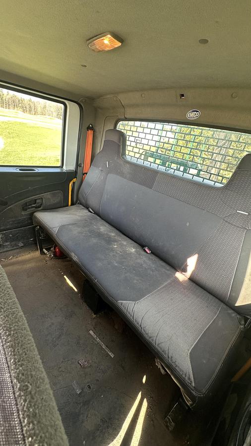 Used International DuraStar 4300 service truck w/crane