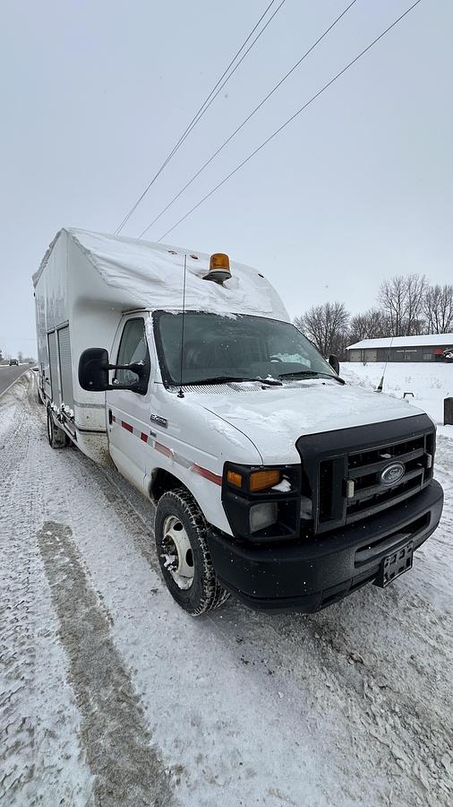 Used 2010 FORD E450 van