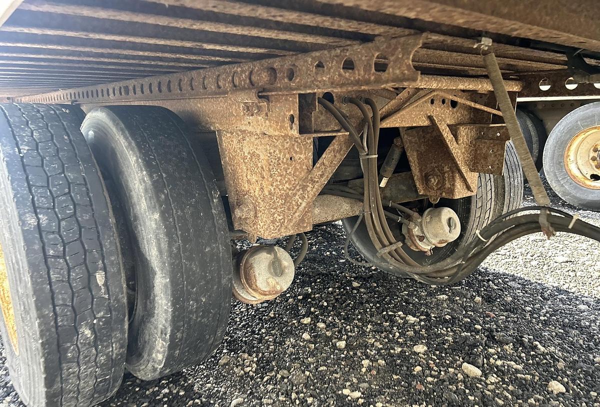 Used 2004 Trailmobile 53 ft x 102 in T/A Van Trailer