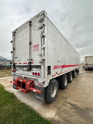 Used 2010 Titan 53 foot quad axle closed to Aluminum Live bottom