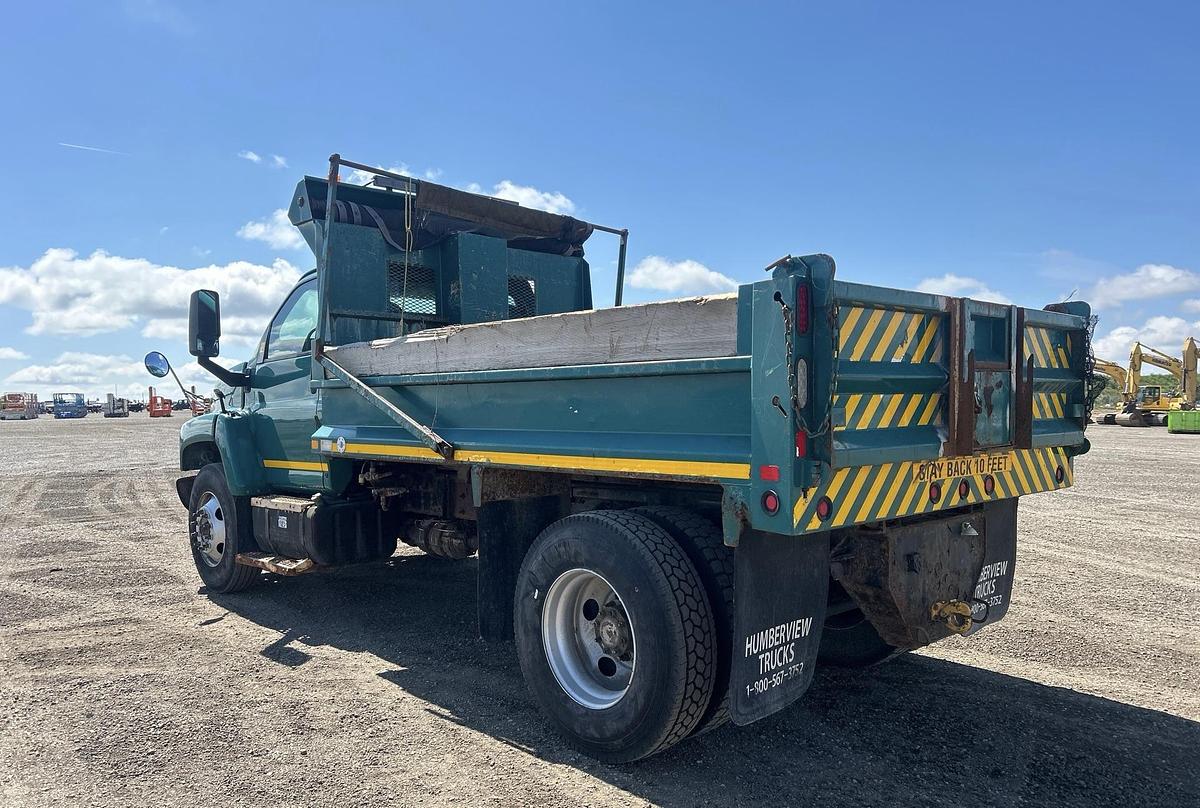 Used 2009 GMC C75 4x2 truck s/a dump truck