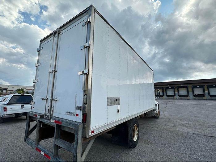 Used 2013 IHC 4400 Series 21’ Reefer thermoking auto, air brakes