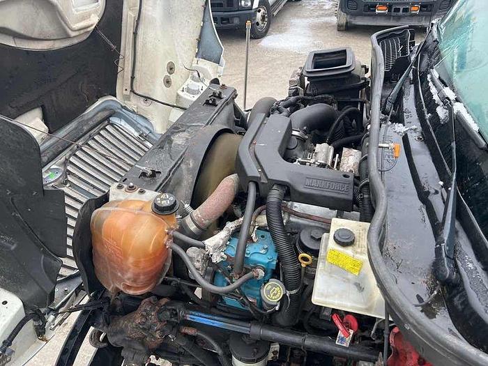 Used 2014 INTERNATIONAL 4300 LP PARTY BUS hydraulic brakes auto,