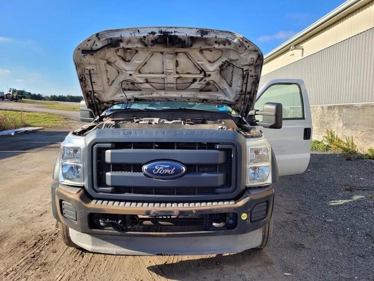 Used 2012 Ford F550 XL SD S/A refuse truck
