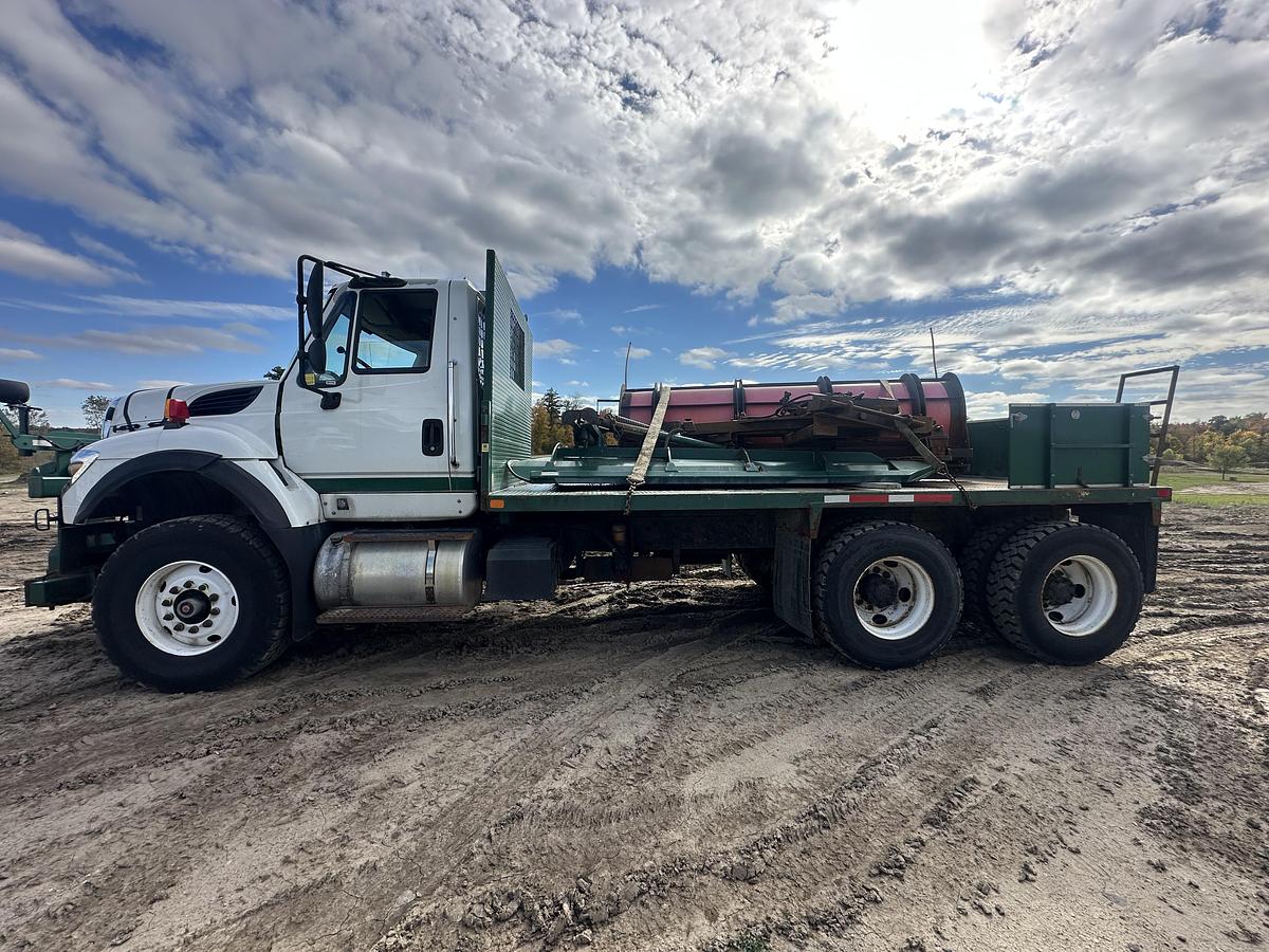 Used 2014 International 7400 Plow Truck