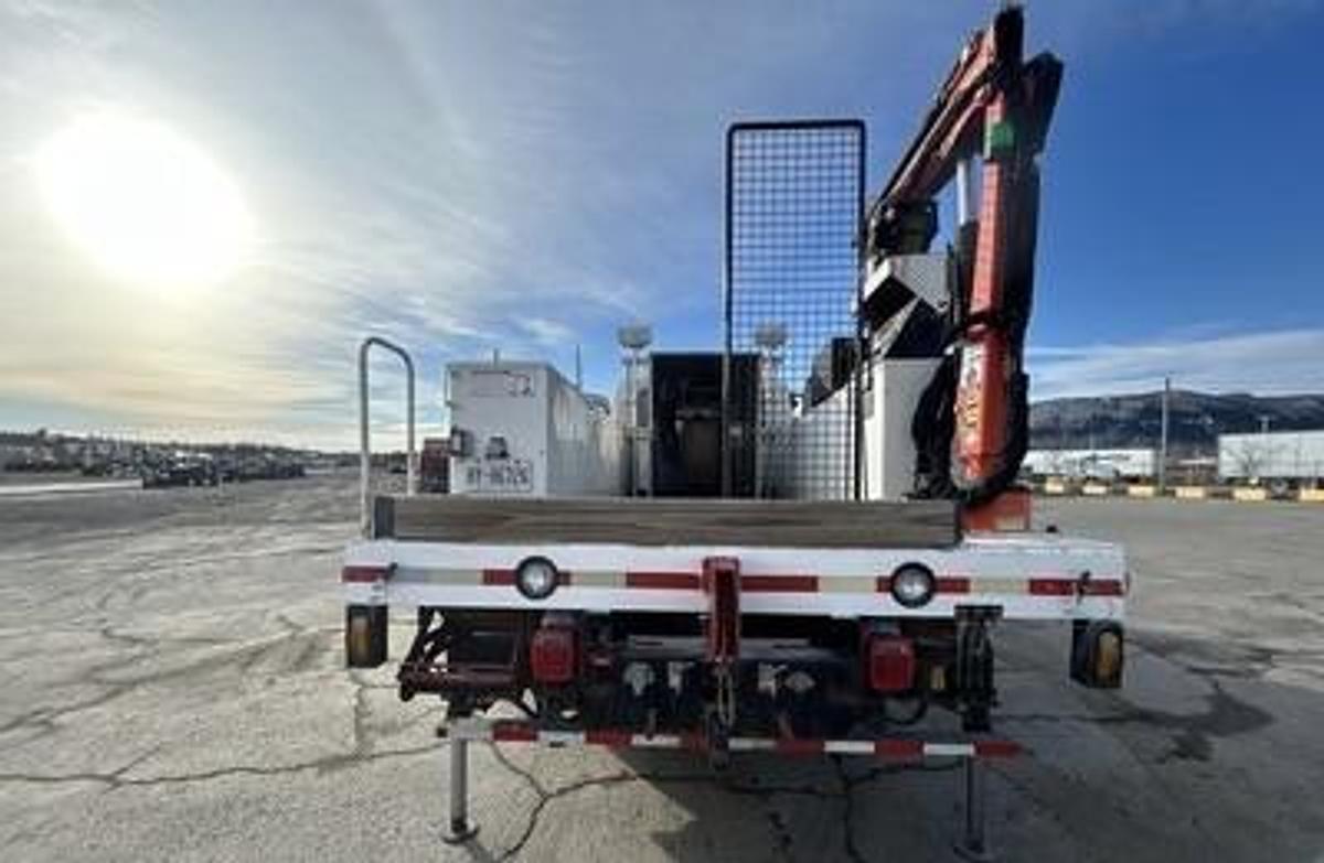 Used 2015 International 4300SBA 4x2 hi-rail service truck