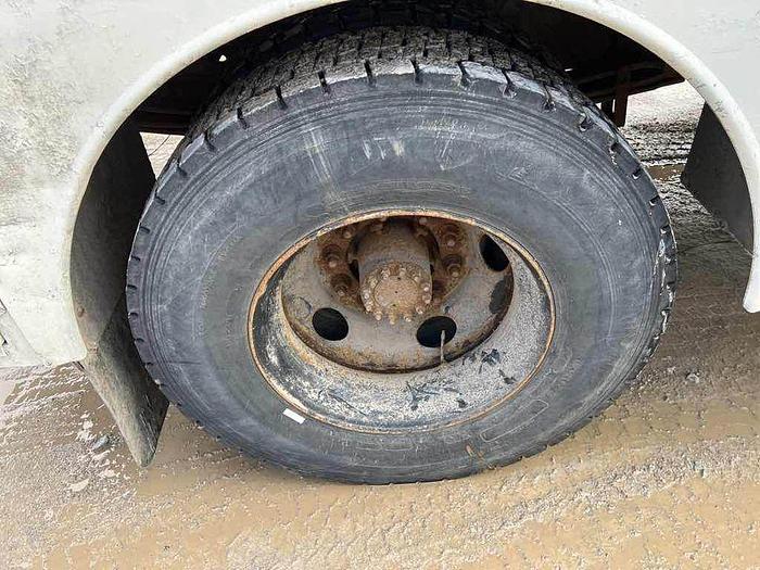 Used 2001 GMC TC7H042 C-SERIES SERVICE TRUCK AUTO, cat diesel