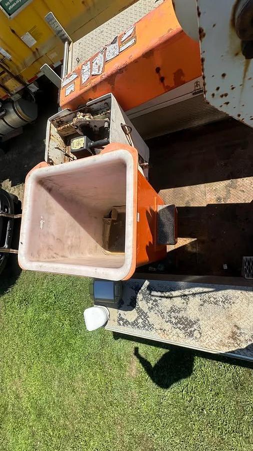 Used 2010 International Bucket Truck 42ft posi-plus