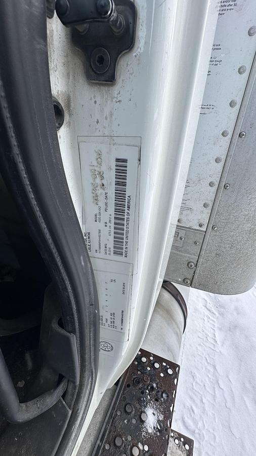 Used 2017 INTERNATIONAL 4300 box truck 20ft