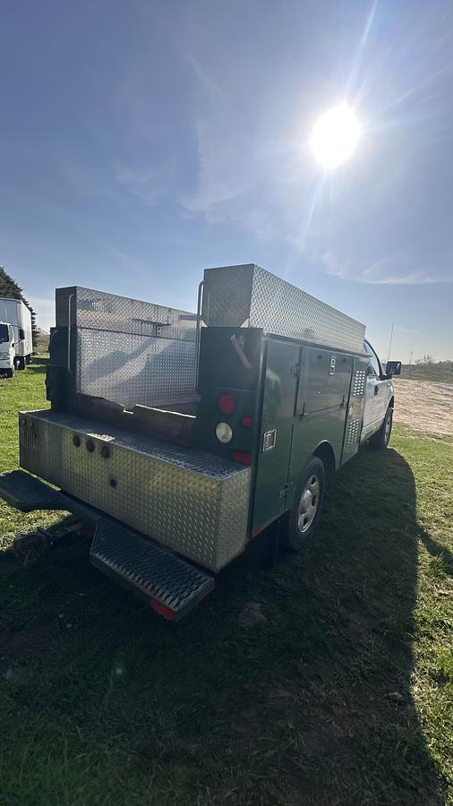 Used 2007 Ford F-150 XL 4wd serice truck