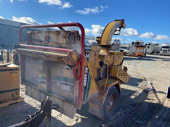 Used 2013 Vermeer BC1000XL Woodchippe 1368 hrs works perfect 1