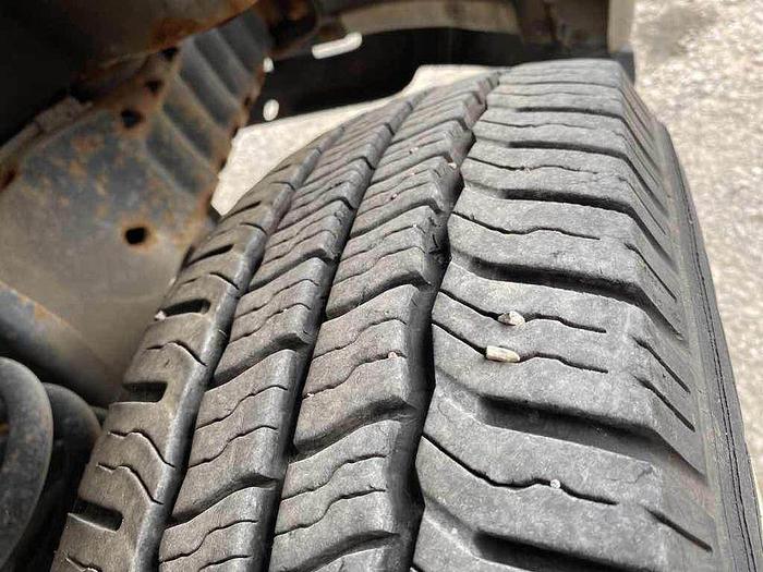 Used 2009 Ford Econoline E450 Super Duty 16' Cuber Service Truck