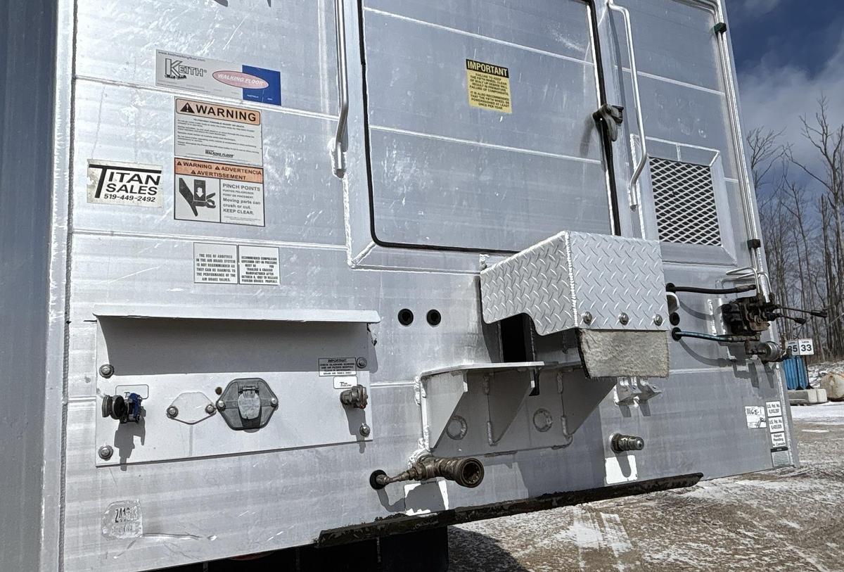 Used 2011 Titan 53 ft 5/Axle Moving Floor Trailer