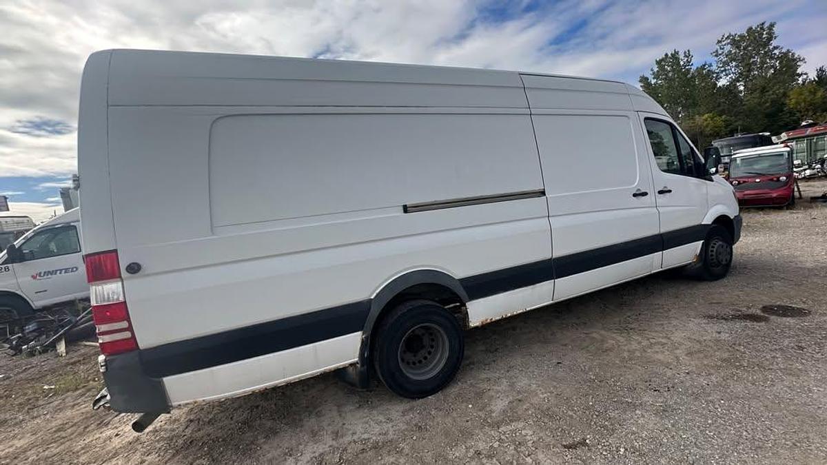 Used 2014 Marcedes Sprinter high cube
