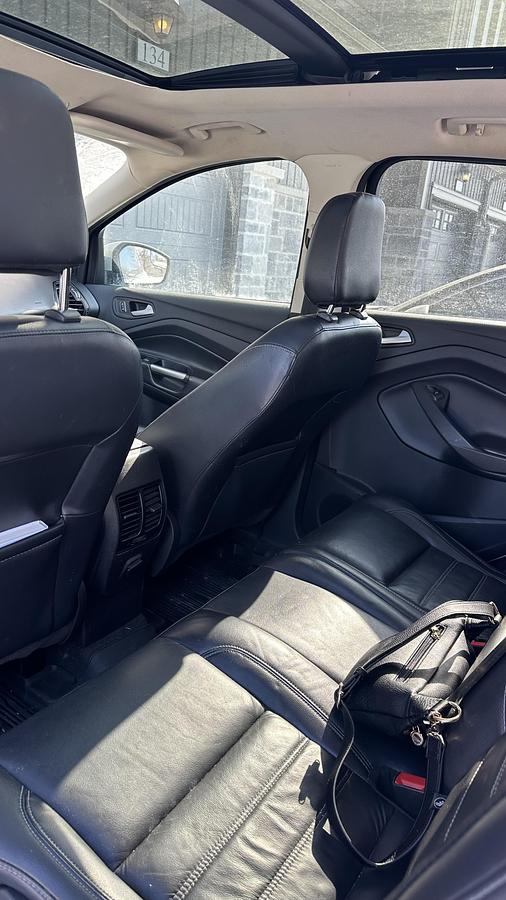 Used 2018 Ford Escape sel fully loaded