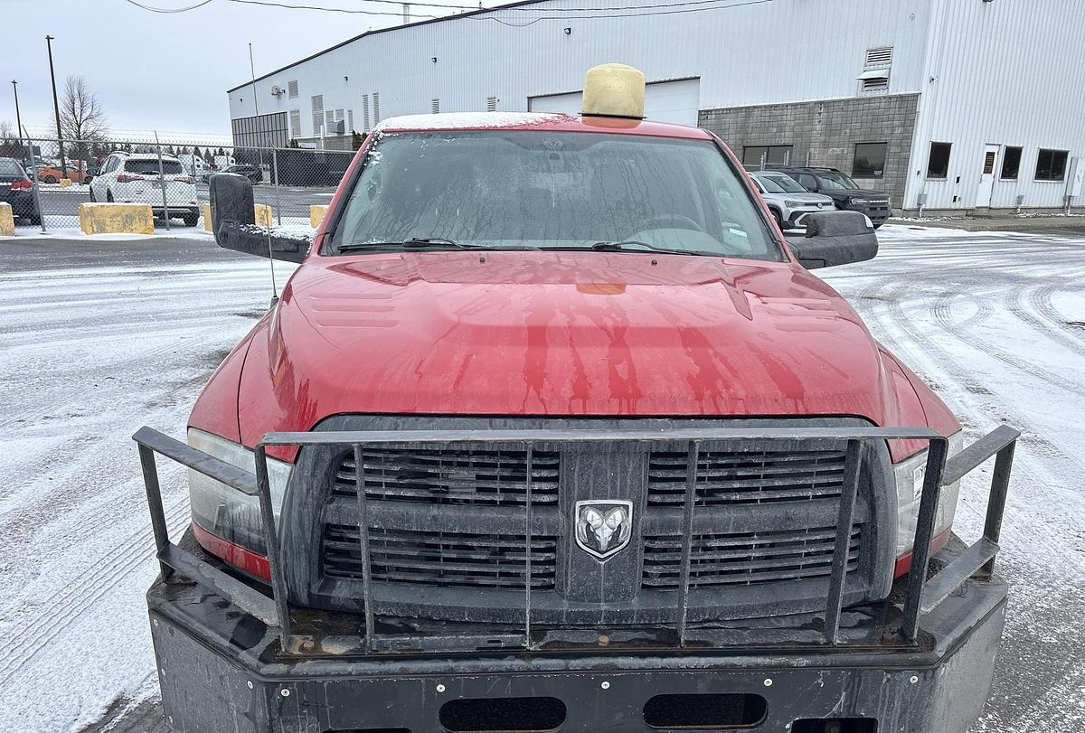 Used 2012 Ram 2500 4x2 crew cab utility truck