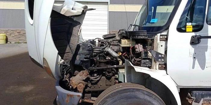 Used INTERNATIONAL DURA STAR DUMP 18 foot flat deck g licence