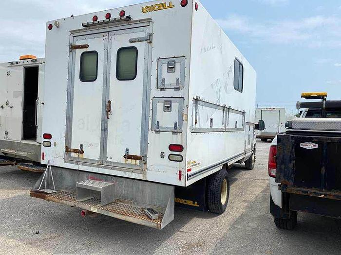 Used 2009 Ford Econoline E450 Super Duty 16' Cuber Service Truck