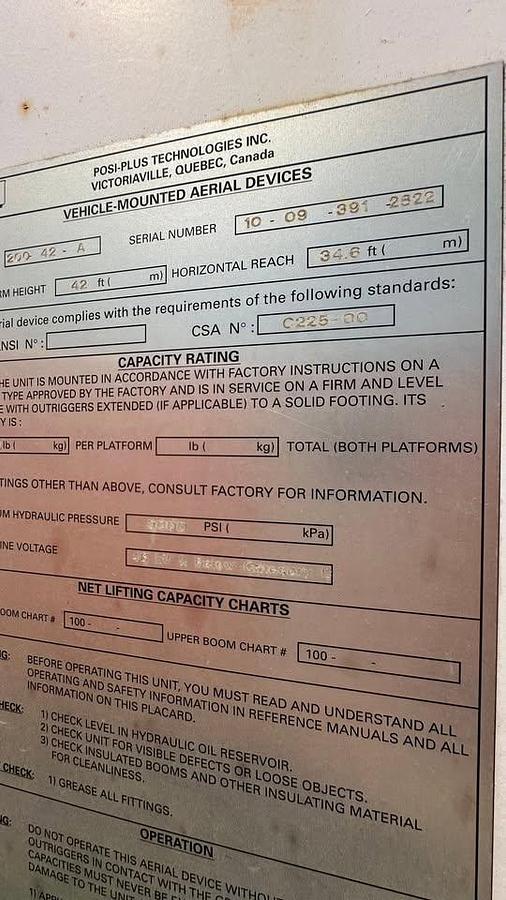 Used 2010 International Bucket Truck 42ft posi-plus