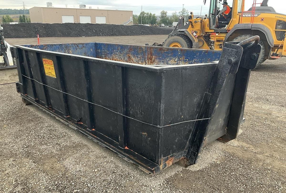 Used 2022 14 ft Hook-Lift Roll-Off container