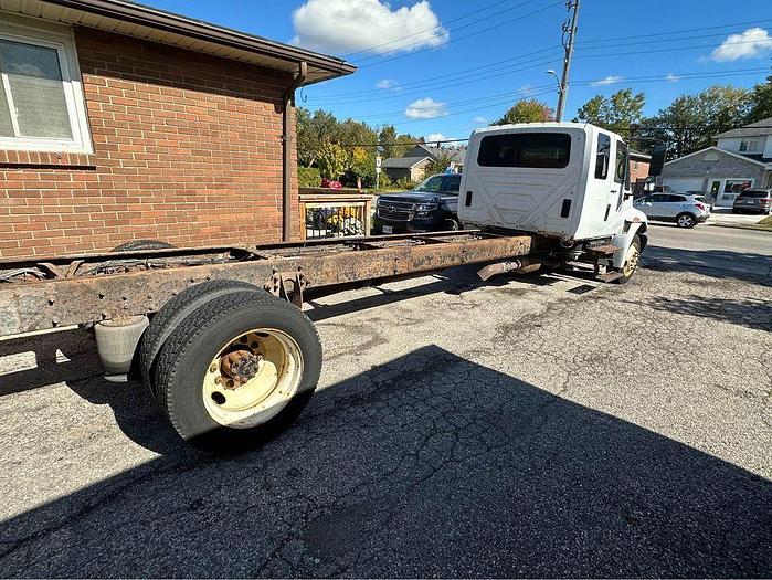Used 2010 INTERNATIONAL 4300 $11,995 auto/hydraulic brakes 24’ frame