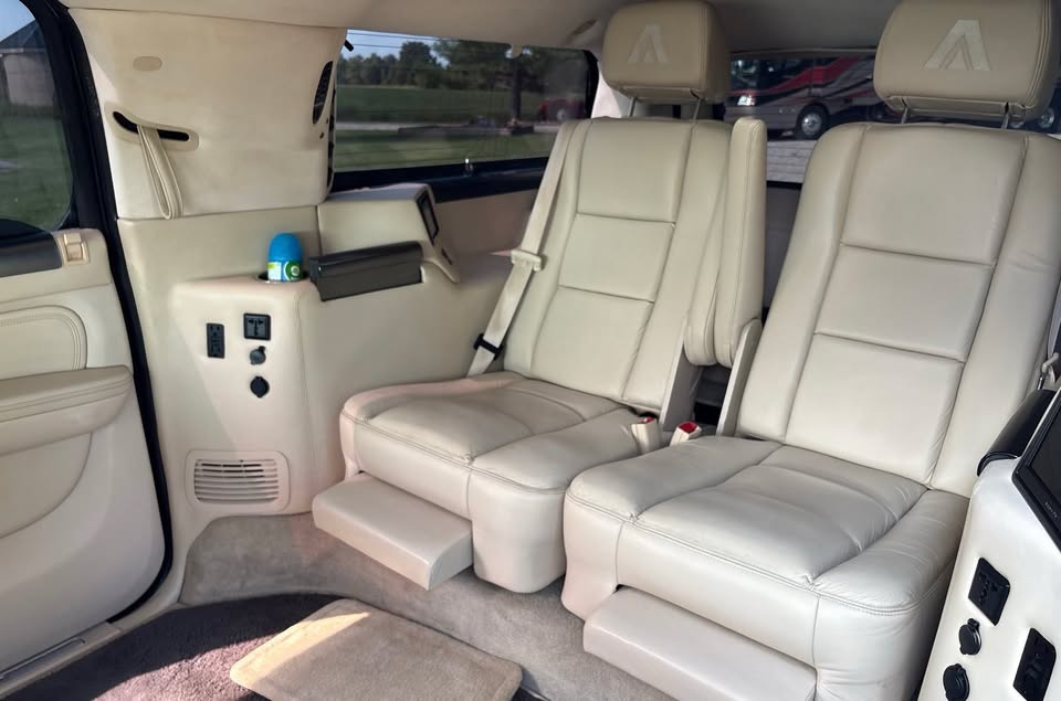 Used 2008 Cadillac Escalade esv limousine
