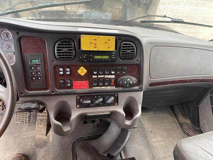 Used 2011 FREIGHTLINER M2 106 POSI Bucket Truck