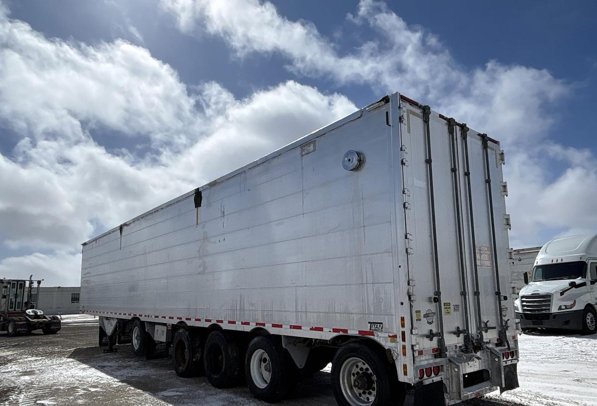 Used 2011 Titan 53 ft 5/Axle Moving Floor Trailer