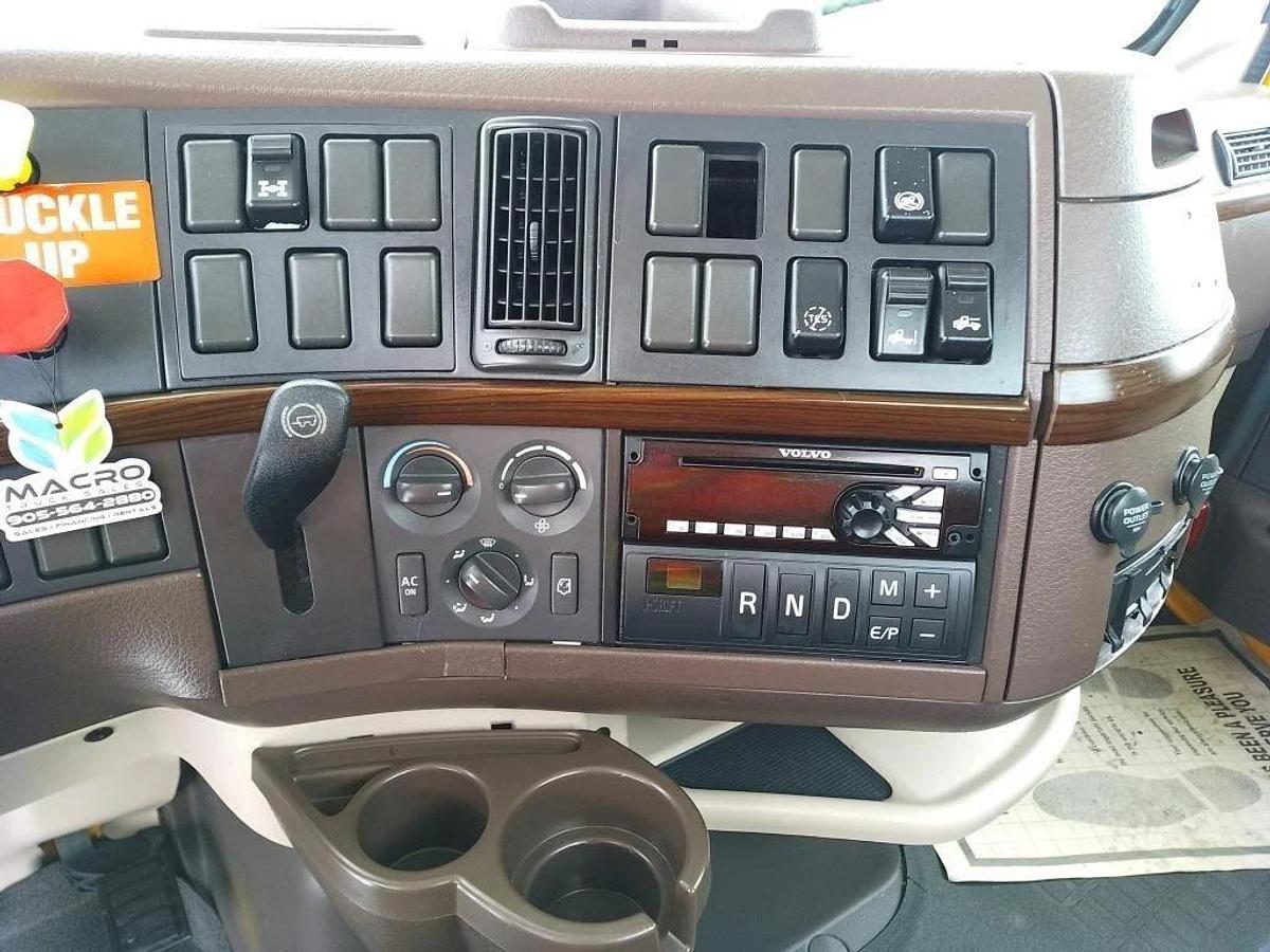 Used 2016 Volvo T/A Highway Tractor