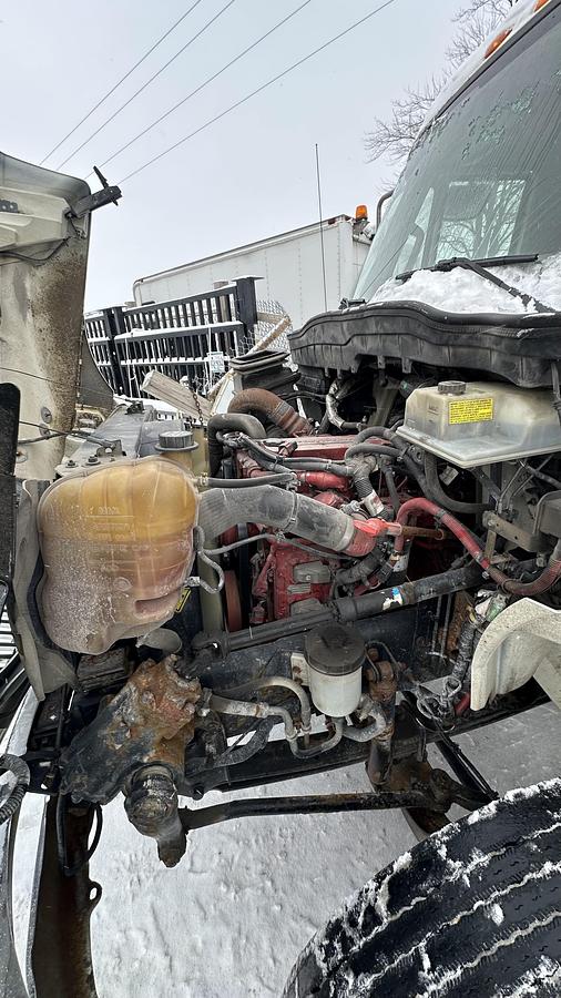 Used 2017 International 4300 box truck