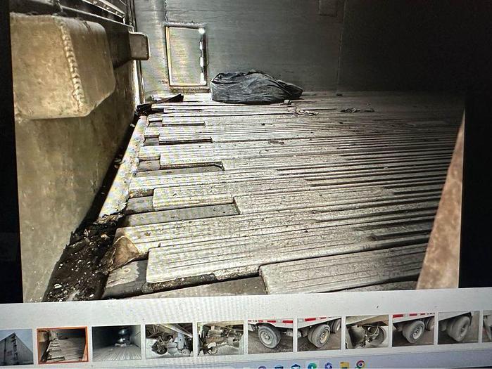 Used 2010 TITAN 53 ft Quad/Axle Closed Top aluminum live bottom