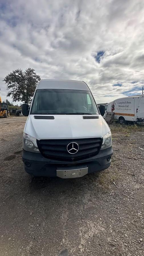 Used 2014 Marcedes Sprinter high cube