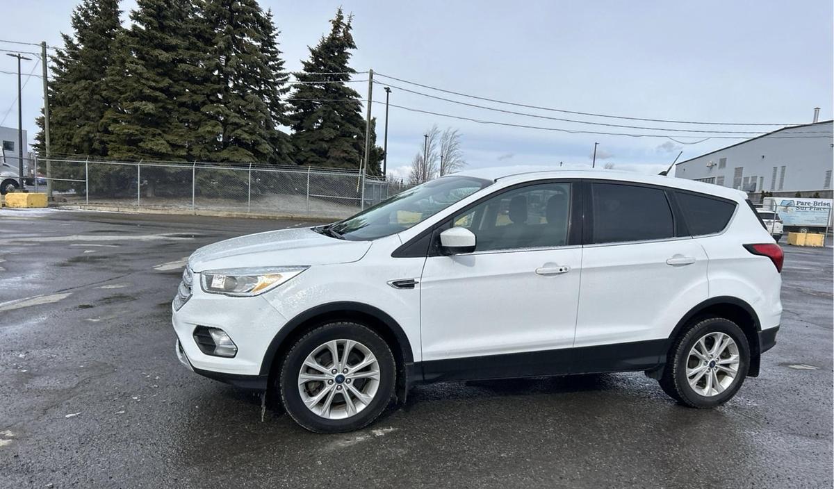 Used 2019 Ford Escape SE awd suv