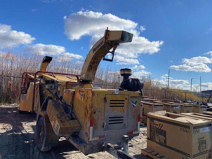 Used 2013 Vermeer BC1000XL Woodchippe 1368 hrs works perfect 1
