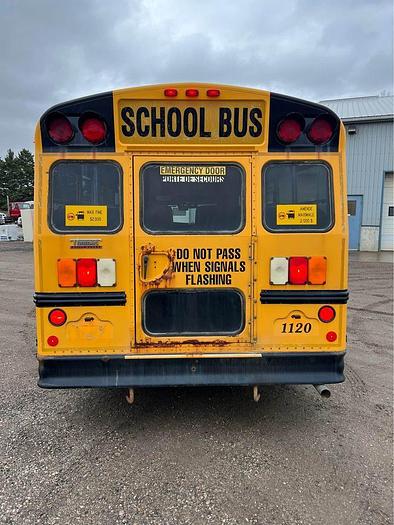 Used 2011 GMC 4500 SINGLE WHEEL MINI BUS v8 gas 218,000 kms