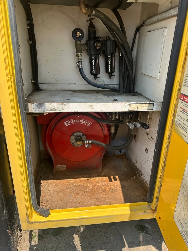 Used 2017 Ford F550 XL, 4 x 4 Service Truck crane generator, air compressor