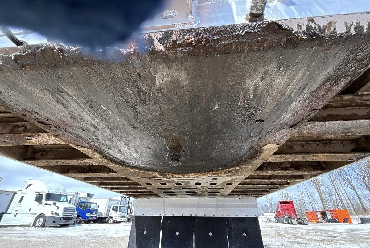 Used 2011 Titan 53 ft 5/Axle Moving Floor Trailer