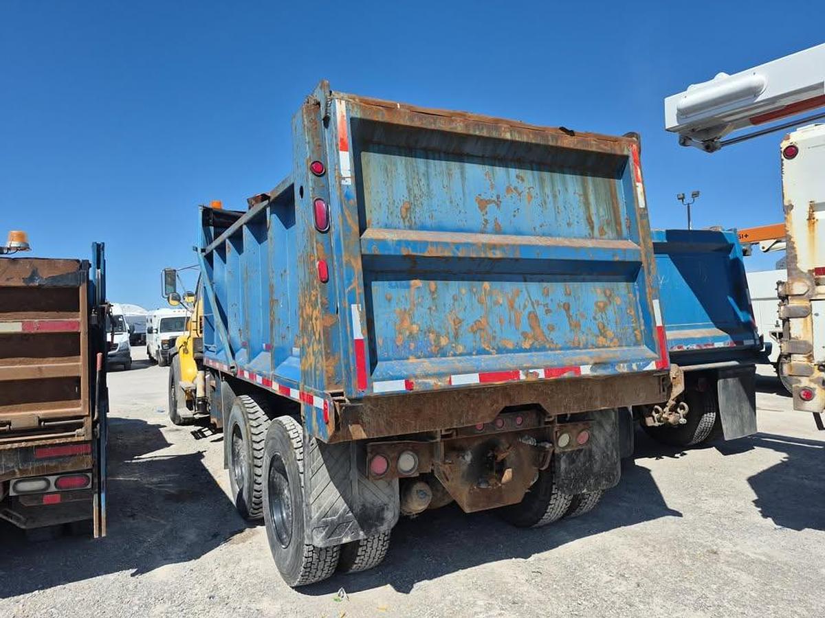 Used 2006 STERLING 7500 crane dump truck