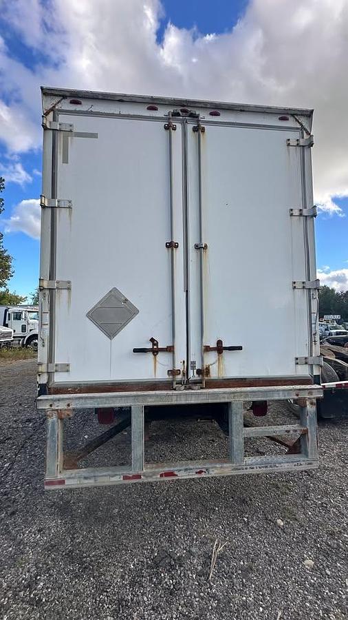 Used 2016 Hino 268 26ft box