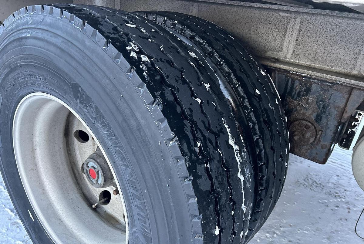 Used 2016 Titan 53 ft x 102 in Quad/A Moving Floor Open-Top Chip Trailer