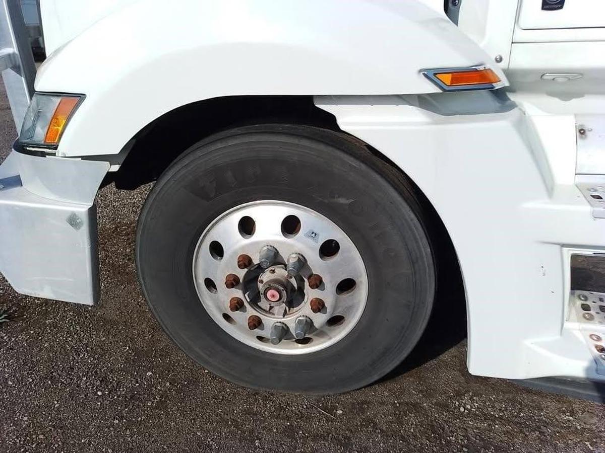 Used 2019 Western Star W5700XE t/a highway tractor