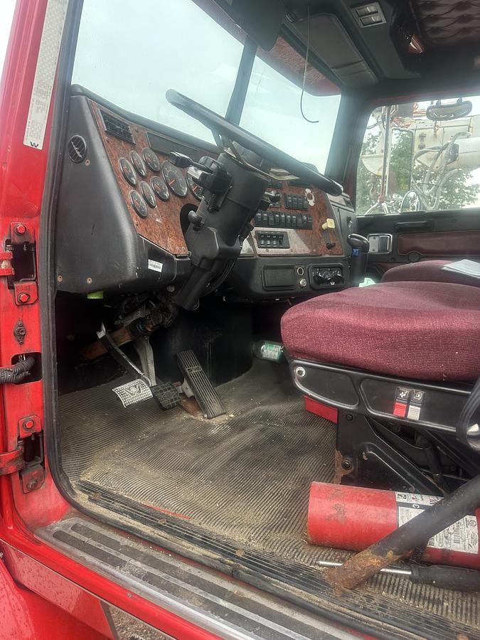 Used 2008 Western Star 4900